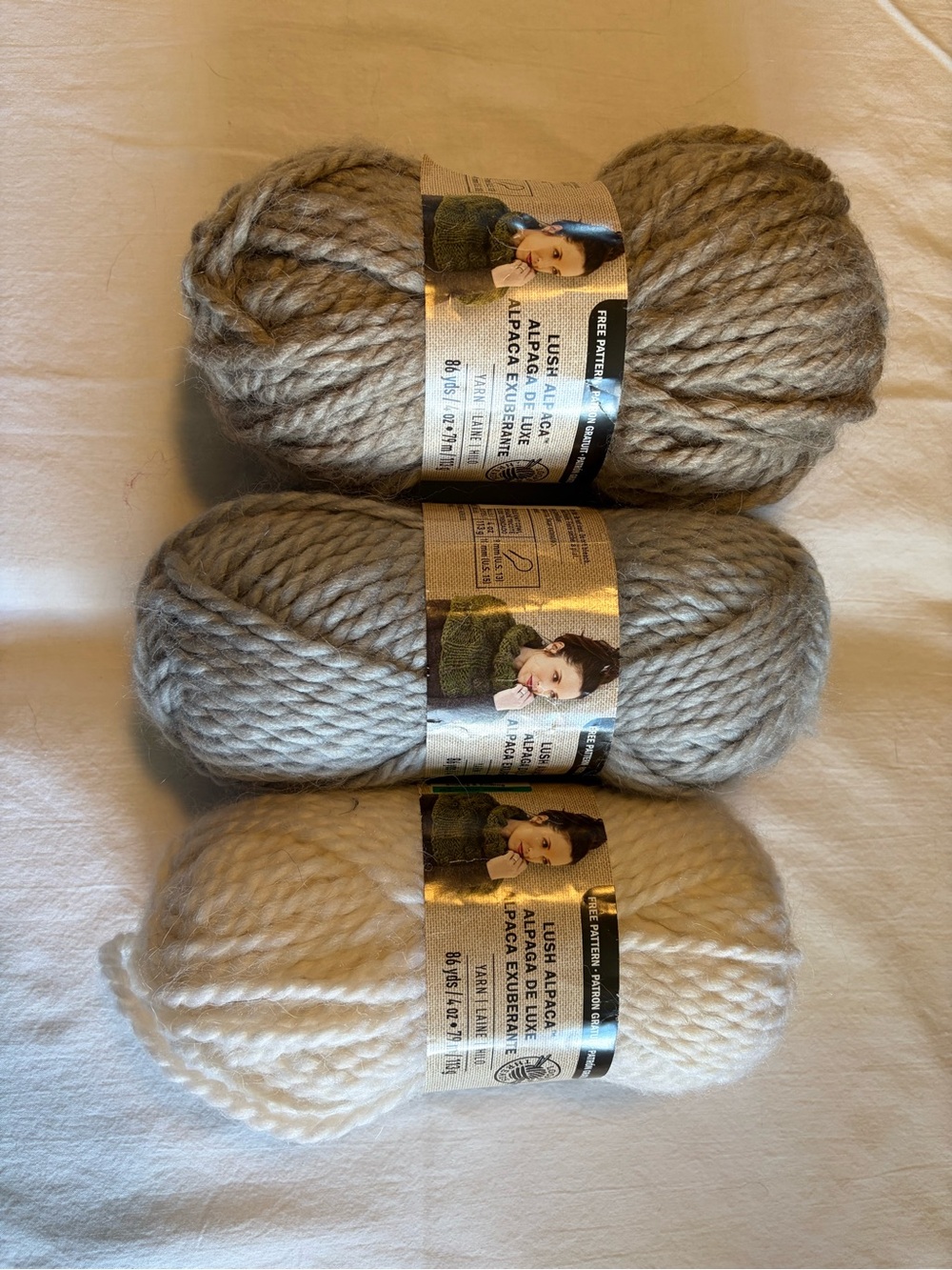 Cozy Alpaca Blend Chunky Yarn - lot 3 skeins silver, taupe, white